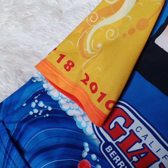 Santa Cruz Tour of California Giant Berry Farms Cycling Jersey Size Men’s M - Picture 4 of 5